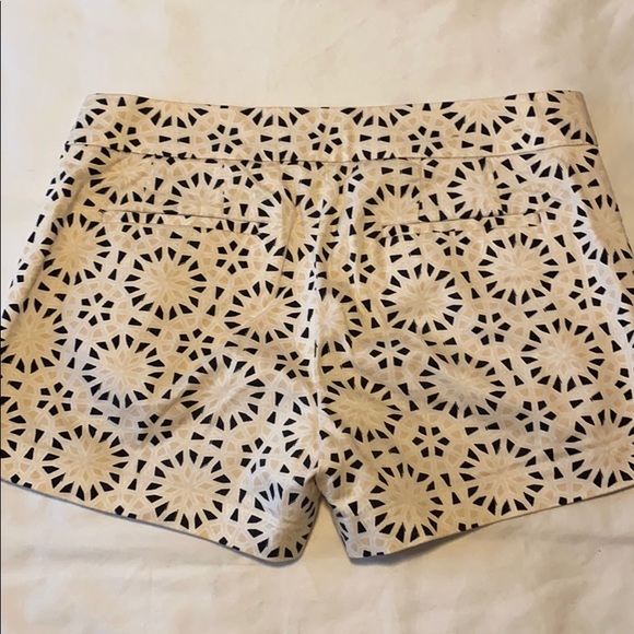 Shorts - Picture 3 of 3